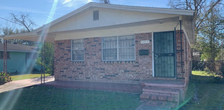 House in Jacksonville, Florida 3 bedrooms, 89.19 sq.m. № 832070