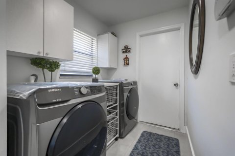 Casa en venta en Coral Springs, Florida, 4 dormitorios, 210.24 m2 № 2177460 - foto 22