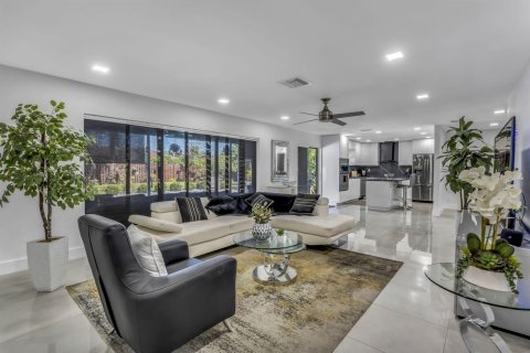Casa en venta en Coral Springs, Florida, 4 dormitorios, 210.24 m2 № 2177460 - foto 16