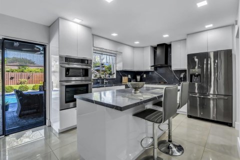 Casa en venta en Coral Springs, Florida, 4 dormitorios, 210.24 m2 № 2177460 - foto 12