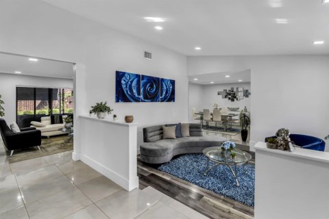 Casa en venta en Coral Springs, Florida, 4 dormitorios, 210.24 m2 № 2177460 - foto 6