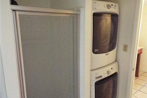 Купить коммерческую недвижимость в Энглвуд, Флорида 81.01м2, № 1870688 - фото 7