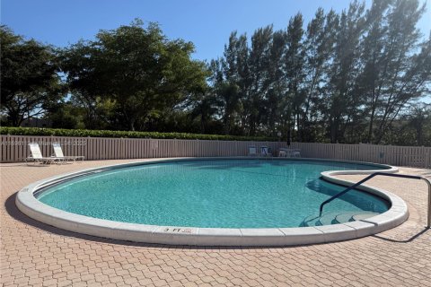 Condo in Deerfield Beach, Florida, 2 bedrooms  № 1451864 - photo 5
