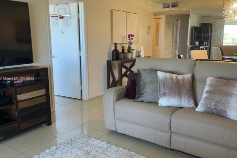 Condo in Deerfield Beach, Florida, 2 bedrooms  № 1451864 - photo 17