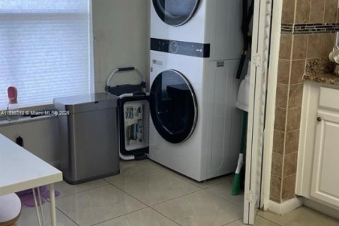 Condo in Deerfield Beach, Florida, 2 bedrooms  № 1451864 - photo 24