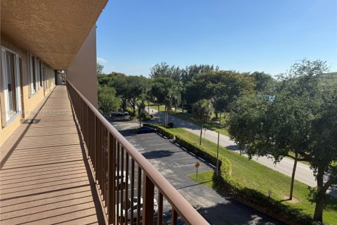 Condo in Deerfield Beach, Florida, 2 bedrooms  № 1451864 - photo 12