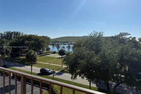 Condo in Deerfield Beach, Florida, 2 bedrooms  № 1451864 - photo 14