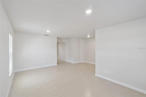 Villa ou maison à vendre à Dundee, Floride: 3 chambres, 173.63 m2 № 2217297 - photo 6