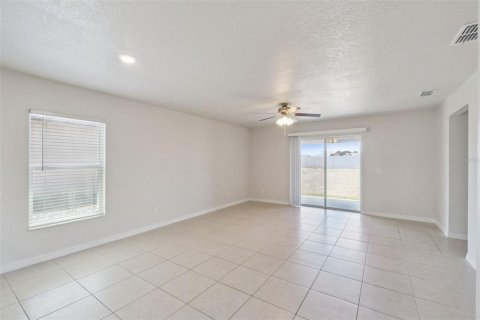 Villa ou maison à vendre à Dundee, Floride: 3 chambres, 173.63 m2 № 2217297 - photo 12