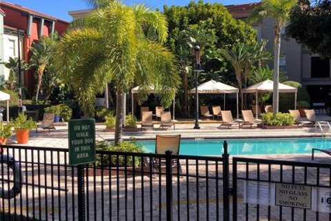 Condominio en alquiler en Tampa, Florida, 1 dormitorio, 66.98 m2 № 2114693 - foto 28