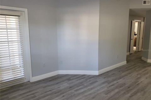 Condominio en alquiler en Tampa, Florida, 1 dormitorio, 66.98 m2 № 2114693 - foto 7