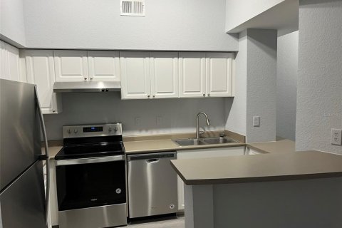 Condominio en alquiler en Tampa, Florida, 1 dormitorio, 66.98 m2 № 2114693 - foto 13
