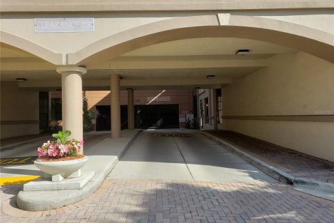 Condominio en alquiler en Tampa, Florida, 1 dormitorio, 66.98 m2 № 2114693 - foto 3