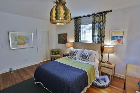 Townhouse in Coral Gables, Florida 2 bedrooms, 222.97 sq.m. № 1978061 - photo 17