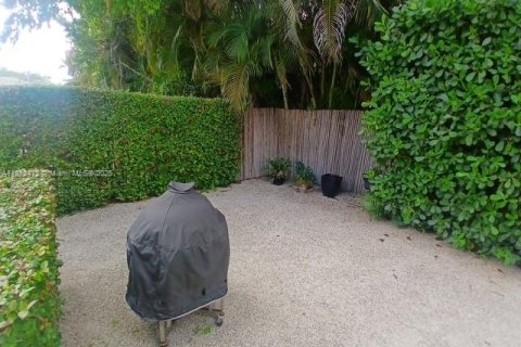 Townhouse in Coral Gables, Florida 2 bedrooms, 222.97 sq.m. № 1978061 - photo 26