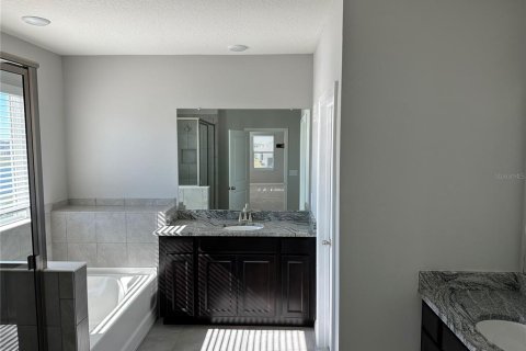 House in Bradenton, Florida 4 bedrooms, 312.34 sq.m. № 1787656 - photo 26