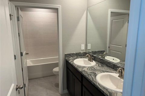 House in Bradenton, Florida 4 bedrooms, 312.34 sq.m. № 1787656 - photo 29