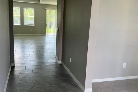 House in Bradenton, Florida 4 bedrooms, 312.34 sq.m. № 1787656 - photo 4