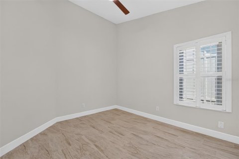 Villa ou maison à vendre à New Smyrna Beach, Floride: 3 chambres, 135.27 m2 № 2361112 - photo 21