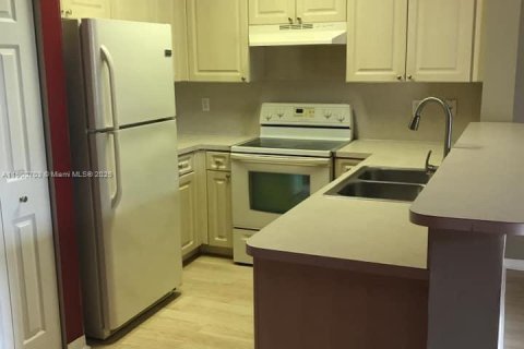 Townhouse in Homestead, Florida 2 bedrooms, 127.28 sq.m. № 1955057 - photo 3