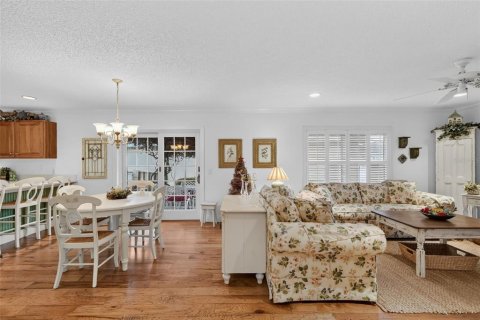 Casa en venta en The Villages, Florida, 2 dormitorios, 107.02 m2 № 2408452 - foto 11
