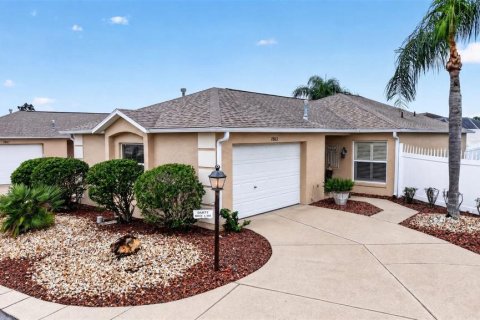 Casa en The Villages, Florida 2 dormitorios, 107.02 m2 № 2408452