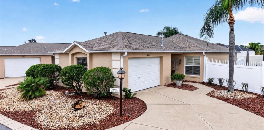 Casa en The Villages, Florida 2 dormitorios, 107.02 m2 № 2408452