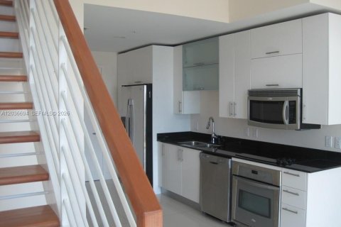 Copropriété à louer à Miami, Floride: 1 chambre, 63.64 m2 № 2153733 - photo 3