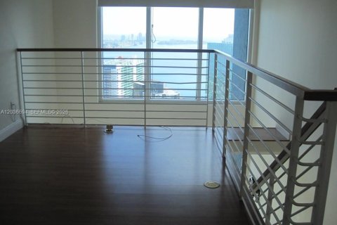 Copropriété à louer à Miami, Floride: 1 chambre, 63.64 m2 № 2153733 - photo 4