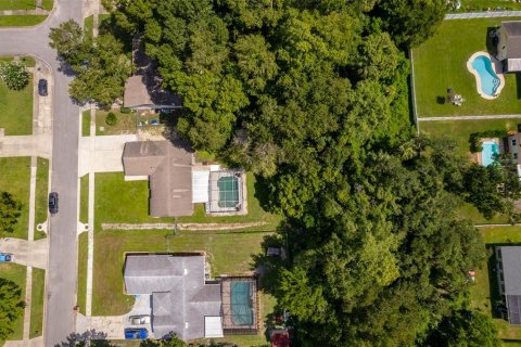 House in Winter Springs, Florida 3 bedrooms, 106.84 sq.m. № 1824332 - photo 6