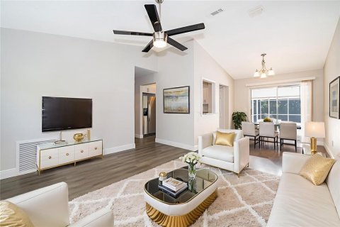 House in Winter Springs, Florida 3 bedrooms, 106.84 sq.m. № 1824332 - photo 8