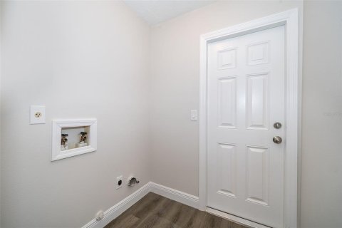 House in Winter Springs, Florida 3 bedrooms, 106.84 sq.m. № 1824332 - photo 19