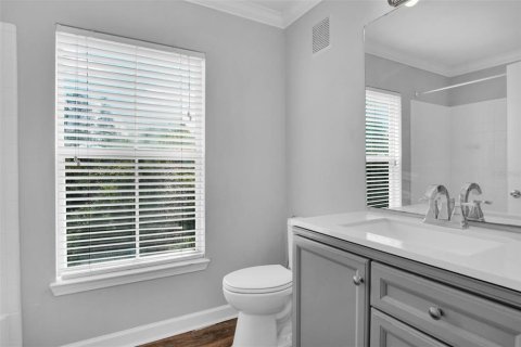 Condo in Tampa, Florida, 3 bedrooms  № 2112906 - photo 26