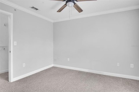 Condo in Tampa, Florida, 3 bedrooms  № 2112906 - photo 27
