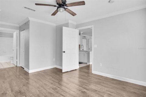 Condo in Tampa, Florida, 3 bedrooms  № 2112906 - photo 9