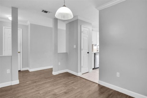 Condo in Tampa, Florida, 3 bedrooms  № 2112906 - photo 5