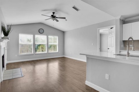 Condo in Tampa, Florida, 3 bedrooms  № 2112906 - photo 3