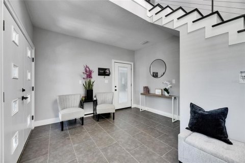 Casa en venta en Saint Petersburg, Florida, 4 dormitorios, 289.67 m2 № 1791704 - foto 7