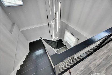 Casa en venta en Saint Petersburg, Florida, 4 dormitorios, 289.67 m2 № 1791704 - foto 9