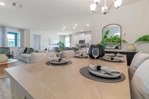 Casa en venta en Ocoee, Florida, 4 dormitorios, 219.34 m2 № 2237031 - foto 4