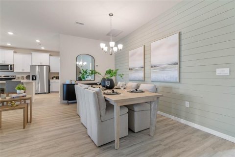 Casa en venta en Ocoee, Florida, 4 dormitorios, 219.34 m2 № 2237031 - foto 3