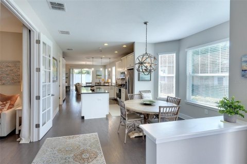 Villa ou maison à vendre à Sarasota, Floride: 2 chambres, 153.01 m2 № 2416991 - photo 15
