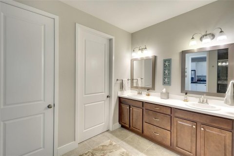Villa ou maison à vendre à Sarasota, Floride: 2 chambres, 153.01 m2 № 2416991 - photo 18