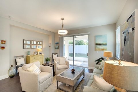 Villa ou maison à vendre à Sarasota, Floride: 2 chambres, 153.01 m2 № 2416991 - photo 13