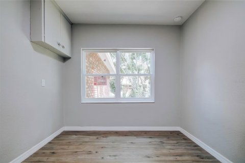 House in Wildwood, Florida 2 bedrooms, 98.85 sq.m. № 2166163 - photo 19