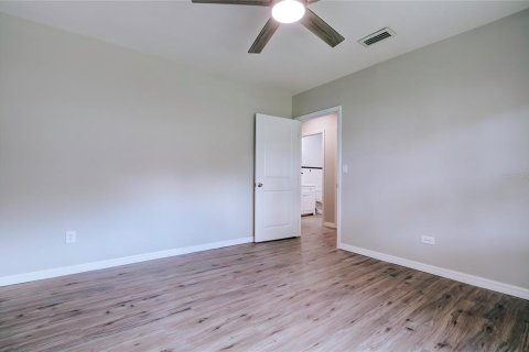 House in Wildwood, Florida 2 bedrooms, 98.85 sq.m. № 2166163 - photo 24