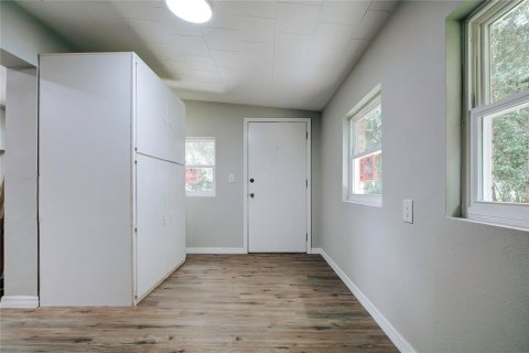 House in Wildwood, Florida 2 bedrooms, 98.85 sq.m. № 2166163 - photo 20