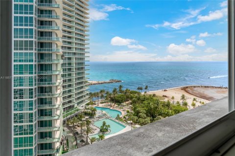Apartment in Bal Harbour, Florida 53.7 sq.m. № 1881948 - photo 12