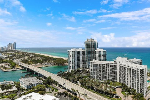Apartment in Bal Harbour, Florida 53.7 sq.m. № 1881948 - photo 2
