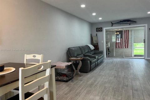 Condominio en venta en Hallandale Beach, Florida, 1 dormitorio, 66.89 m2 № 2035353 - foto 18